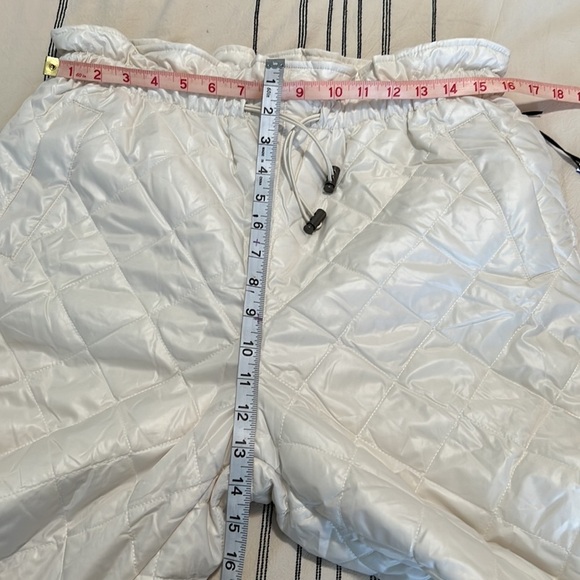 44.Future Collective Quilted High-Rise Cinch Waist Jogger Pants - Picture 10 of 12